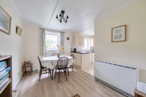 Kitchen/Diner- click for photo gallery